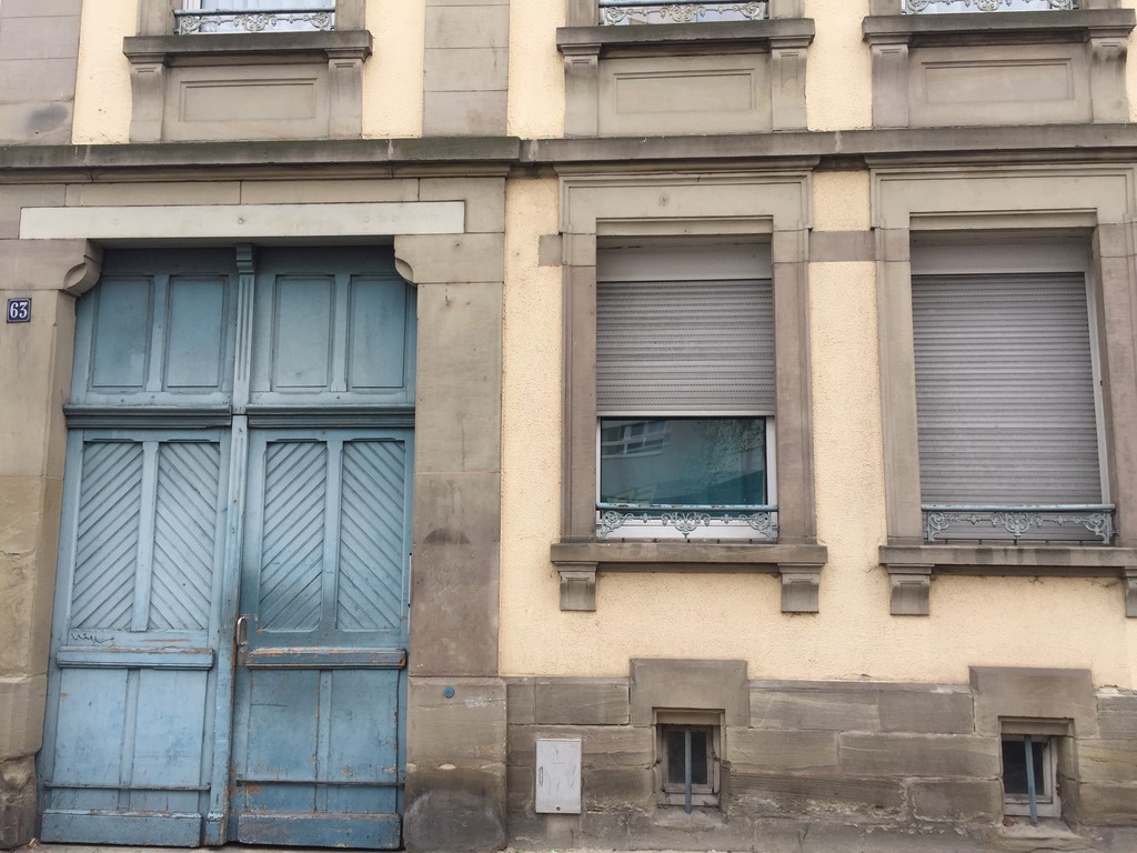 Entrée immeuble façade